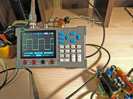 2 transistors headphone amp meandr